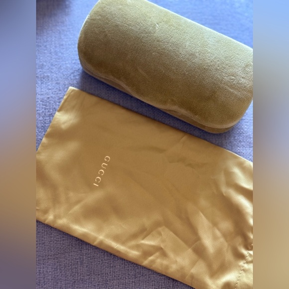 Authentic Gucci Black Sunglasses w/Gold Accents- NWOT! Perfect condition GG0036S - Picture 11 of 11